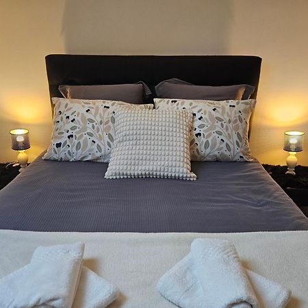 Comme A La Maison Couffy Ngoại thất bức ảnh